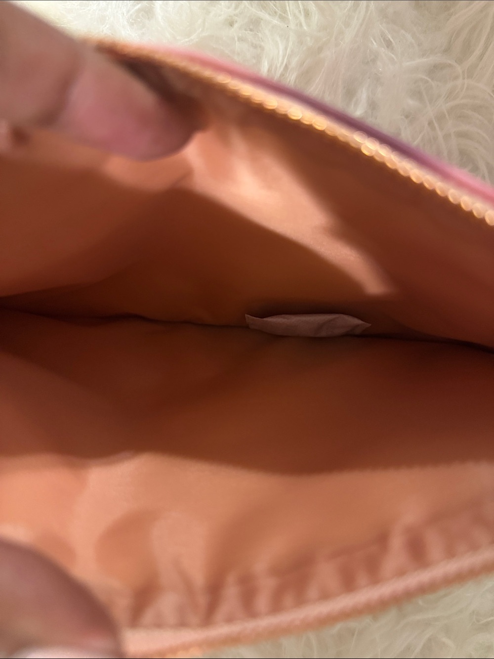 MAC pouch - Picture 3 of 3
